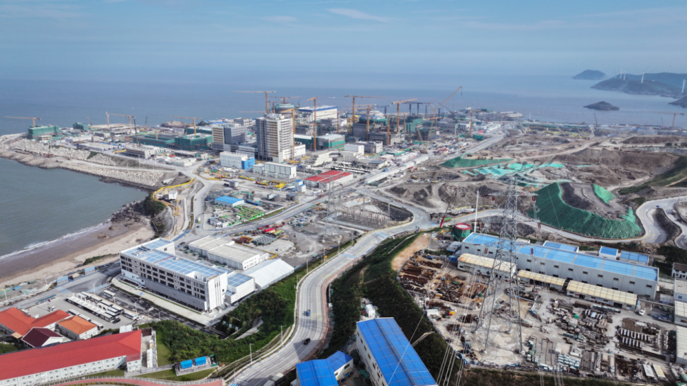 三澳核电项目500千伏送出线路和500千伏开关站正式投运