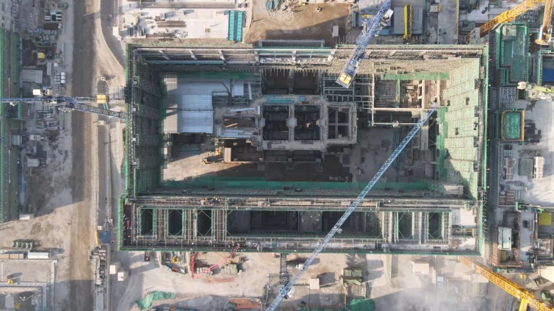 三澳核电项目2号机组常规岛汽轮发电机厂房框架结构整体封顶完成