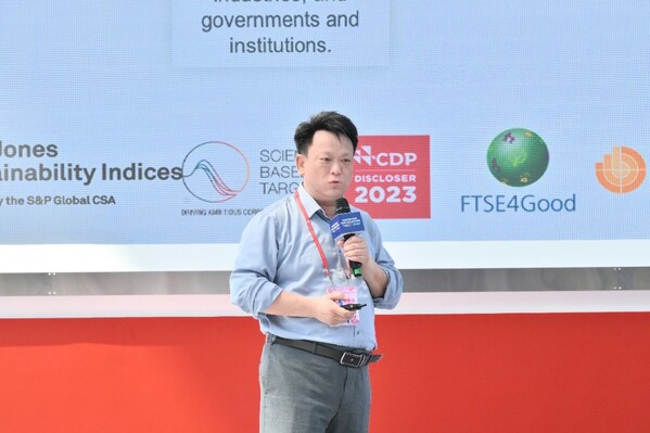 SGS中国区副总裁、管理与保证事业群总经理辛斌在广交会亿纬锂能ISO 14064核查书颁发仪式上发言