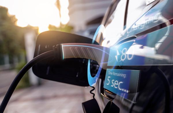 俄罗斯出台新规 2026年起新建加油站须配快速充电桩