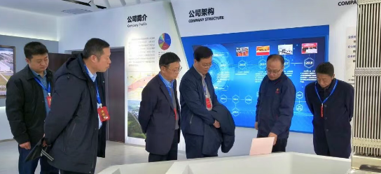 西核设备外部董事一行赴西部新锆调研交流