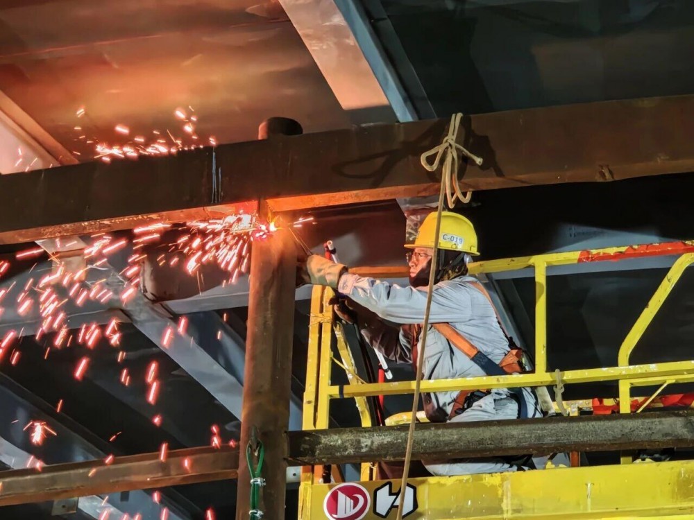 中建电力承建深燃LNG项目T-212储罐承台提前35天浇筑完工