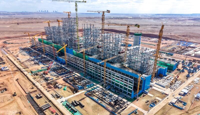 中新建电力兵准园区66万项目5、6号机组汽机基座运转层顺利到顶