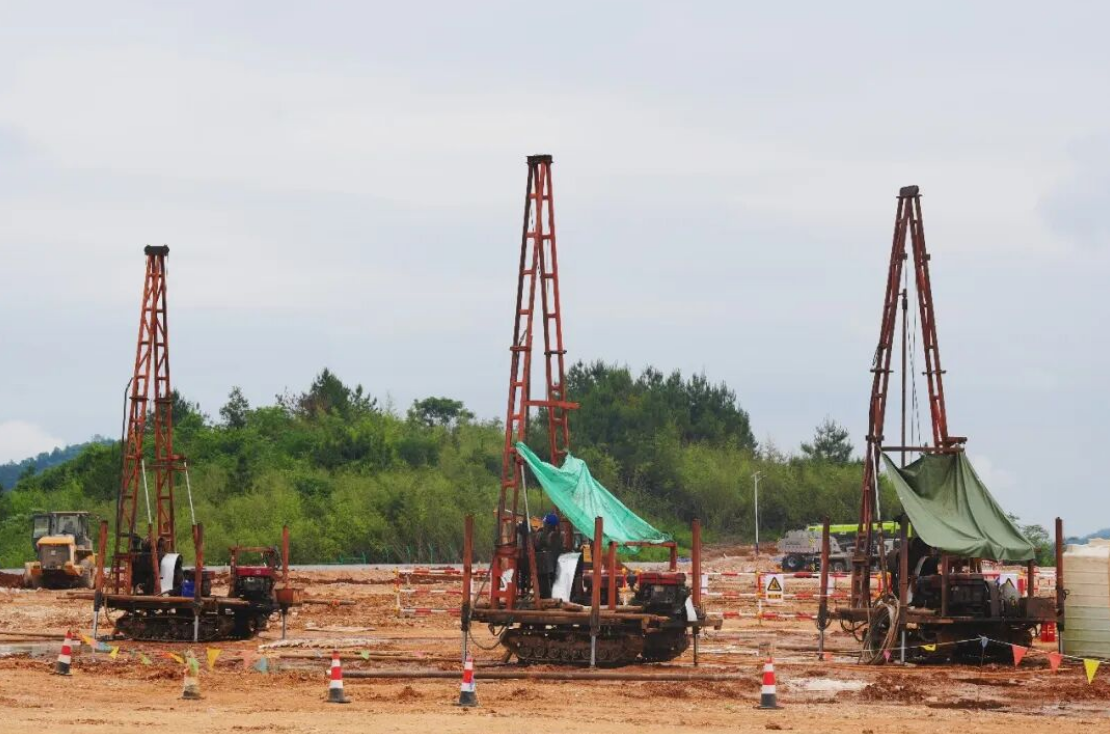 湖南—贵州电力灵活互济工程换流站主体开工