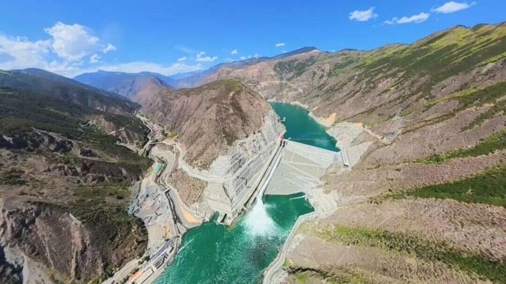 大渡河金川水电站全容量投产发电
