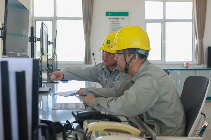 蒙西首座客户自建自营500千伏储能站顺利送电