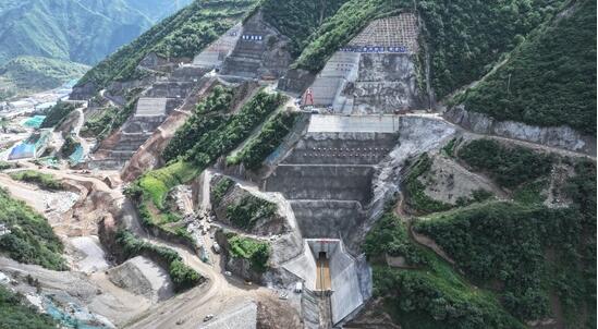 提前12天，甘肃黄龙抽水蓄能电站下水库工程成功截流