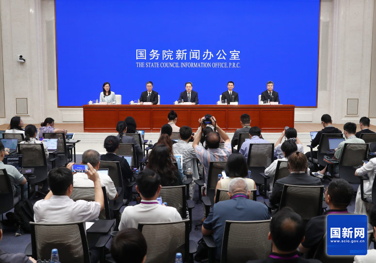 “十五五”能源等投资超20万亿元，2030年新型储能达3亿千瓦 ！国新办举行‘十五五’系列主题新闻发布会