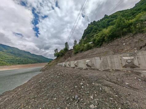 硗碛水电站库区病害综合治理工程主体施工完成