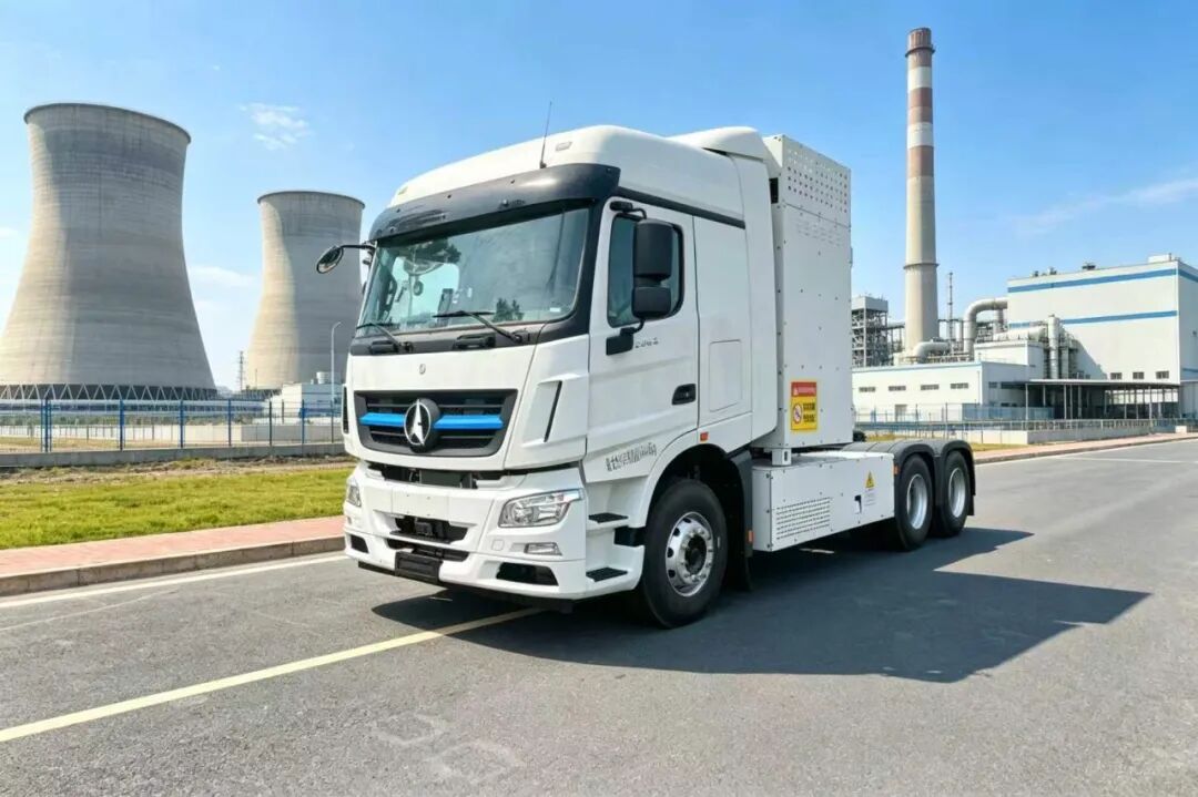 氢擎驰骋 绿动北疆——北奔重汽300kW氢燃料牵引车正式下线