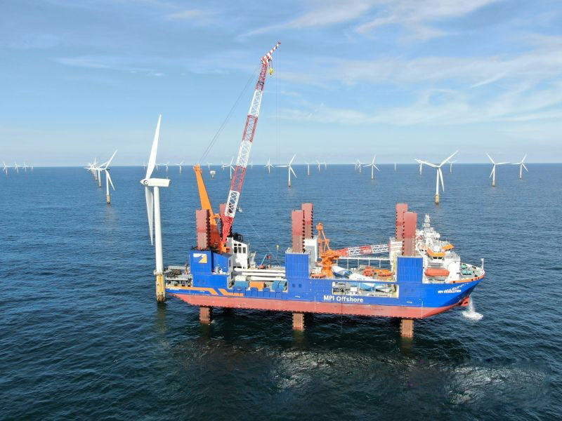 Vattenfall与Van Oord签署3年期海上安装船租用合同