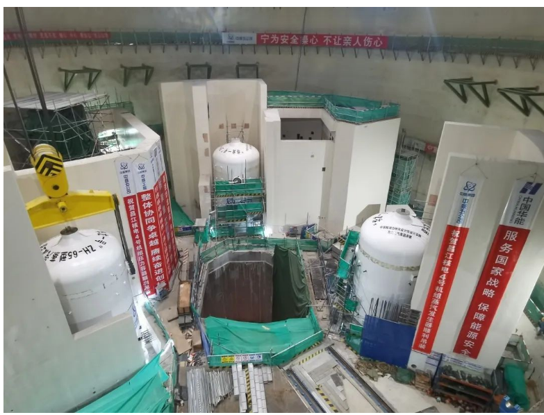 华能海南昌江核电二期工程项目4号机组三台蒸汽发生器全部顺利吊装就位