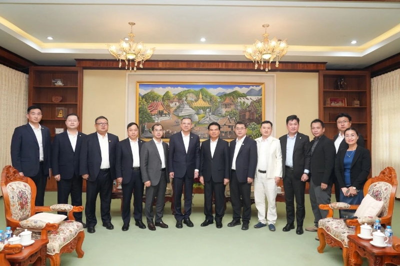 倪真赴老挝开展系列商务活动