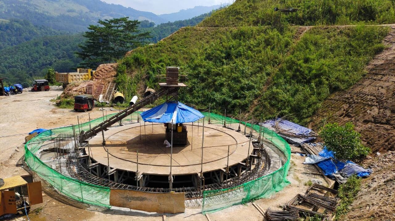 斯里兰卡莫拉高拉水电站工程调压井封顶