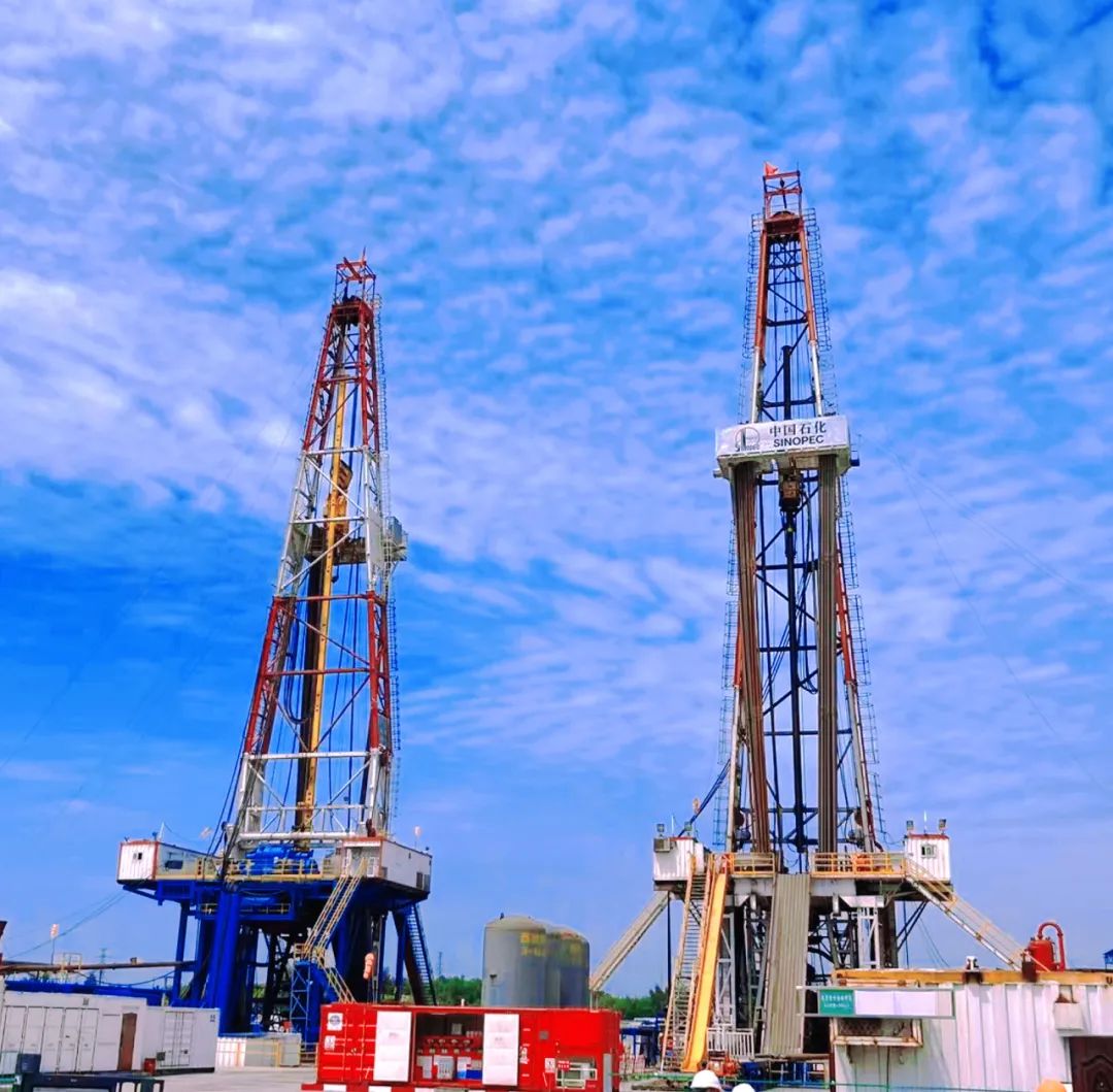 中石化西南石油工程有限公司自201H69平台上半支顺利完工