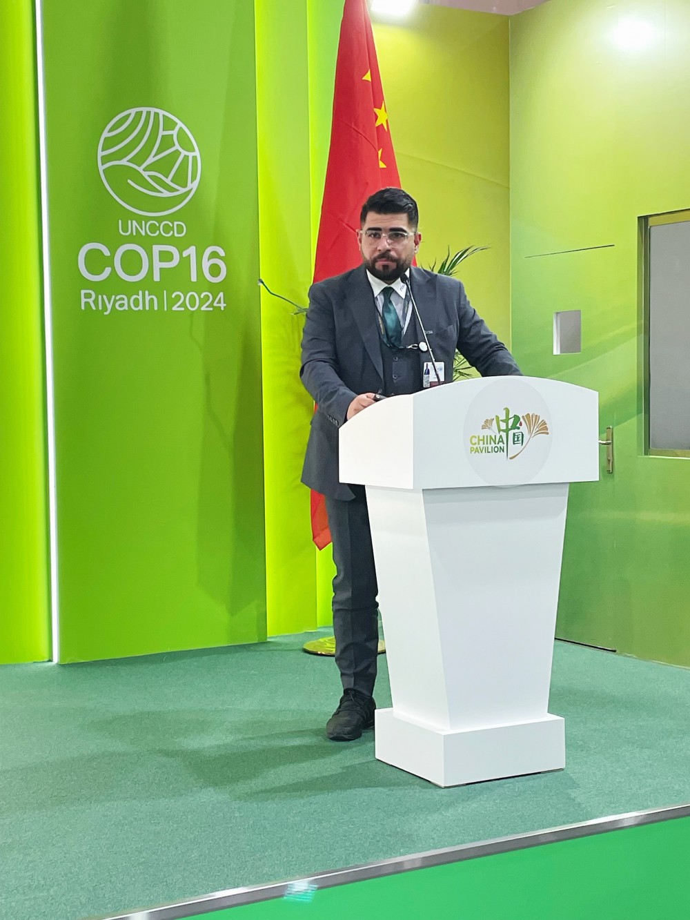 东方日升：光伏组件创新技术在荒漠化电站中应用优势