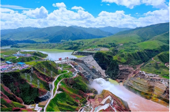 玛尔挡水电站全面投产发电