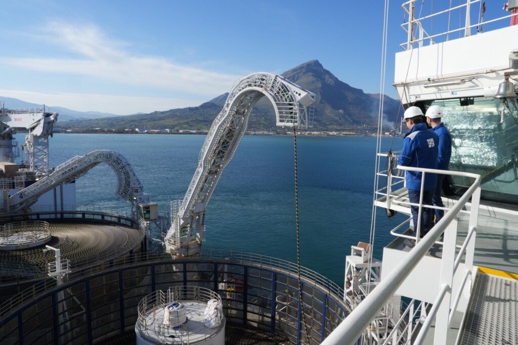 普睿司曼集团启动连接西西里岛、撒丁岛与意大利半岛的海底电缆安装