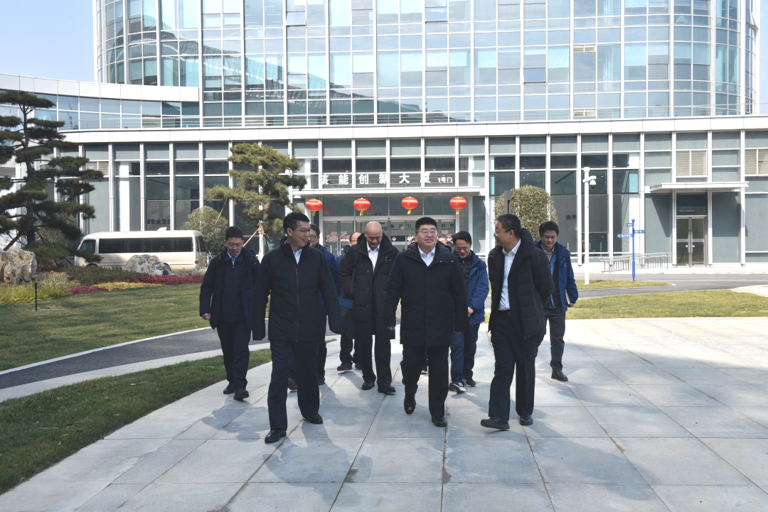 中核集团党组成员、副总经理马文军调研中核武汉/105所