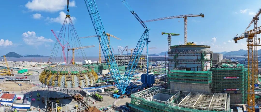 核电“九龙神火罩” 吊装就位！