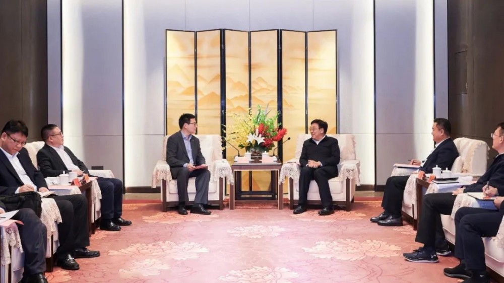 上海电气与海南省共探新能源领域深度合作