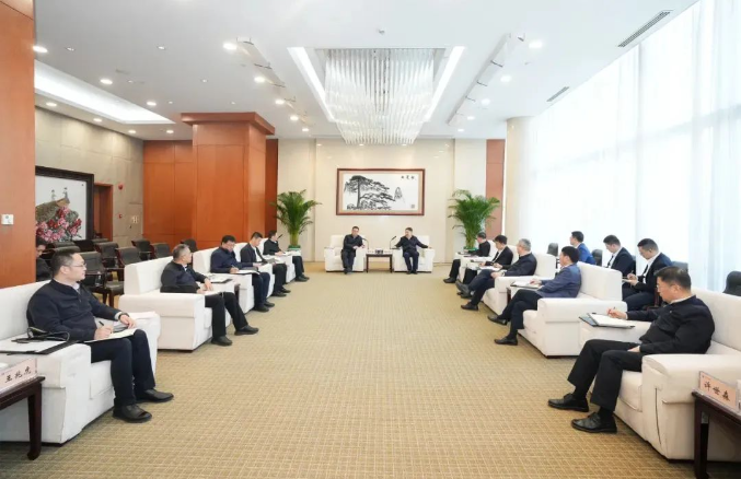 曹志安、黄伟率队拜访中国华能