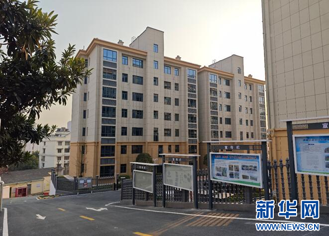 【新华网】湖北宜昌：“筒子楼”惊艳变身