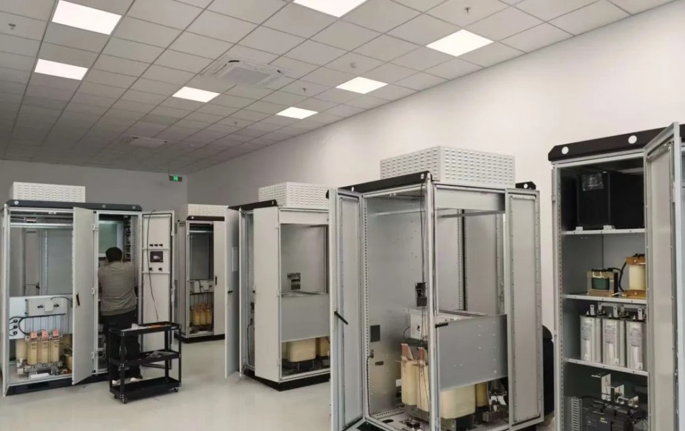 江苏南京华塑MW级机网侧一体化PCS推动新型储能技术产业化