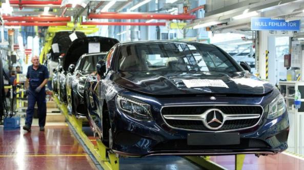 特朗普批准对进口汽车及其零部件征收永久关税