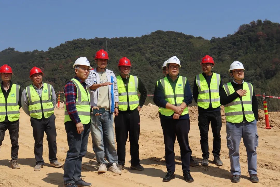 广东肇庆浪江抽水蓄能电站下水库土建工程具备导截流条件