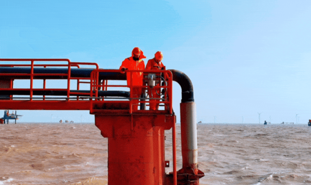 胜利海油海上油田全力应对大风降温天气