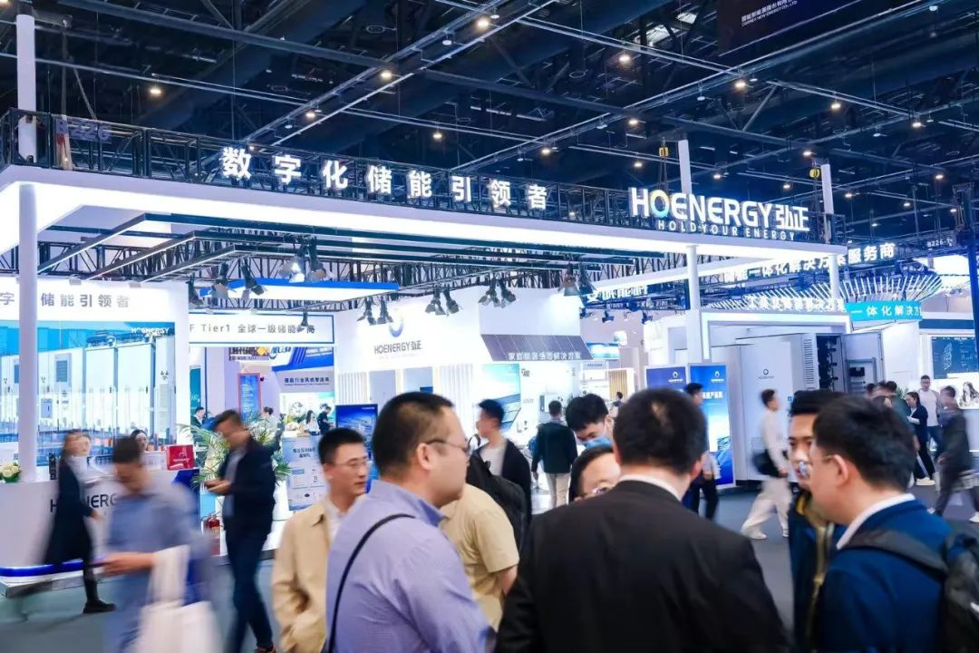 数智创新领航产业升级！弘正储能全新数字系统产品闪耀ESIE 2025