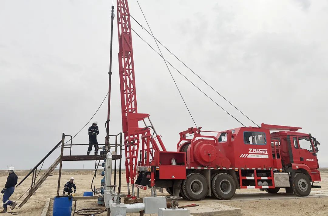 中曼装备特车事业部自主研发特种车辆成功投用坚戈油田