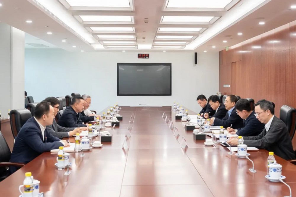 国家能源集团邹磊会见中国国新党委书记、董事长徐思伟