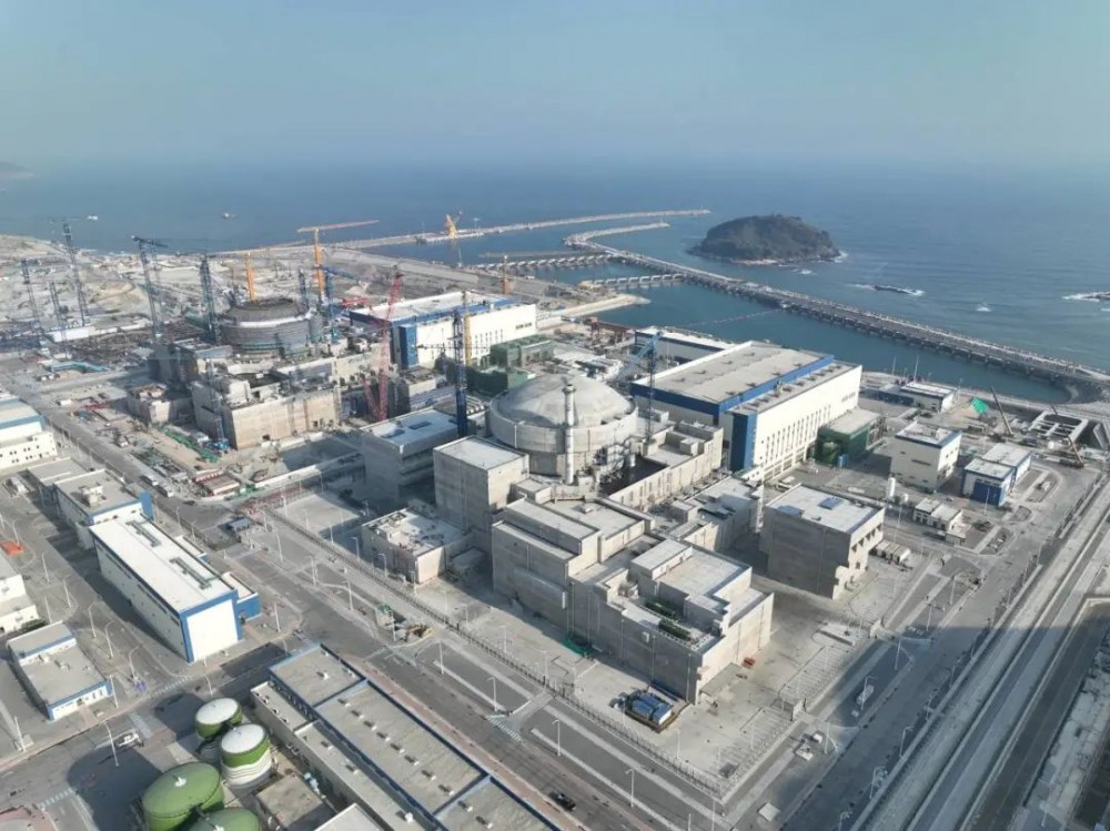 华龙“加冕”！“二局造”国内首个生态核电示范工程2号机组封顶