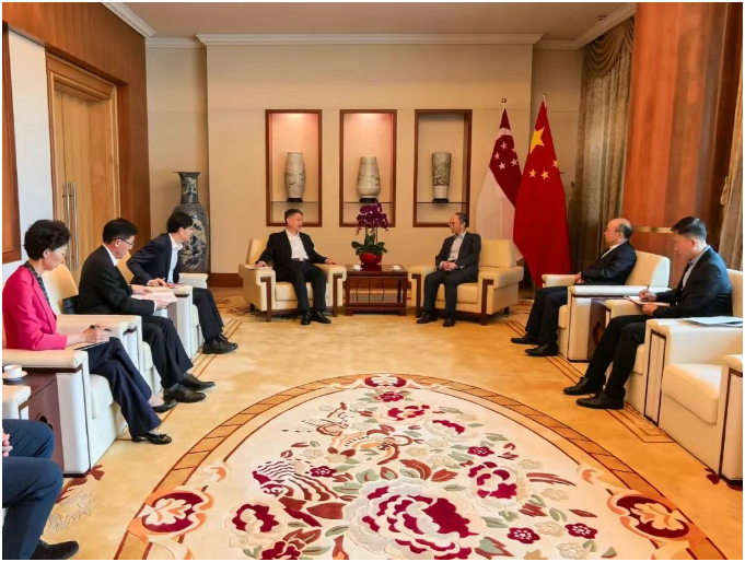 中国华能集团董事长温枢刚访问新加坡并到大士能源调研