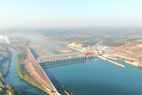 重庆双江航电枢纽水电站全部机组投产发电