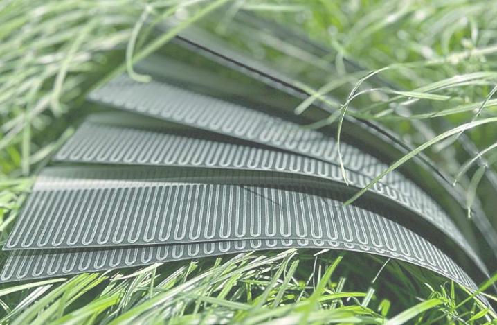 柔性串联太阳能电池效率达24.6%并可承受3000次弯曲