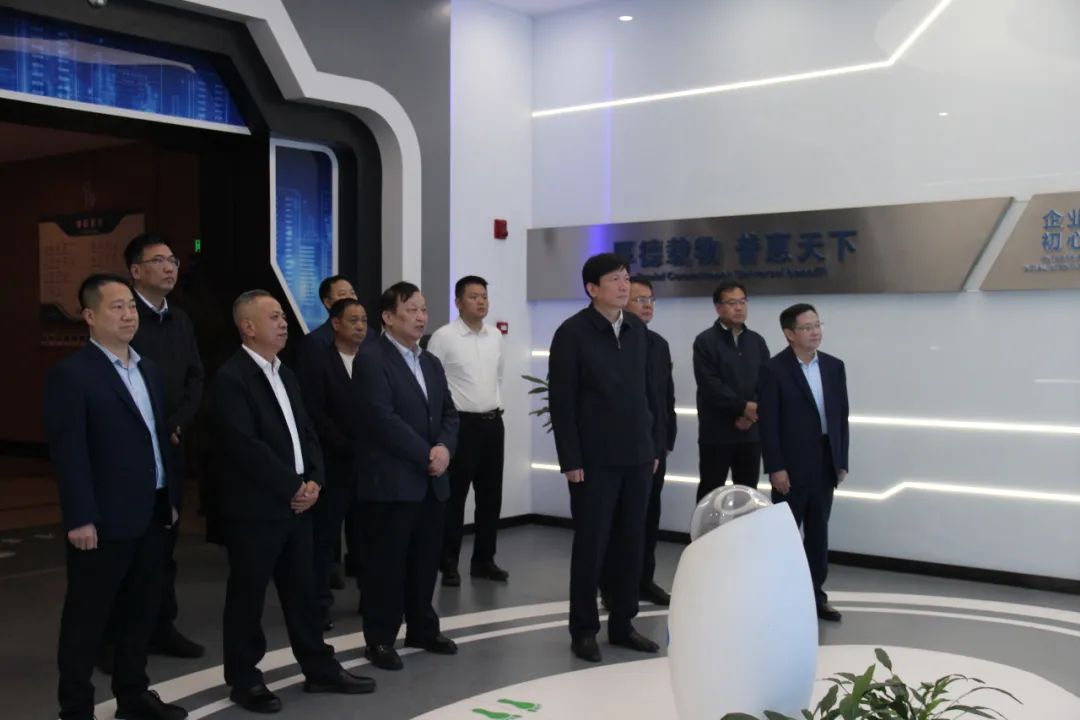 河南新乡市委书记李卫东一行莅临厚普股份考察！协力推动氢能规模化应用