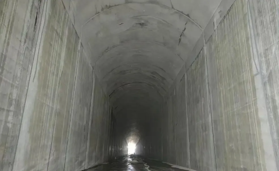 双江口水电站3号导流洞非结合段衬砌混凝土浇筑完成