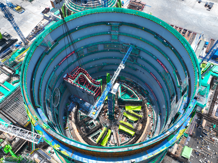 漳州核电3号机组堆内构件存放水池模块吊装成功