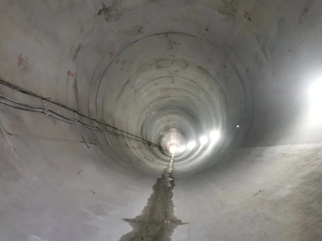 广西南宁抽水蓄能电站水道衬砌混凝土全部浇筑完成