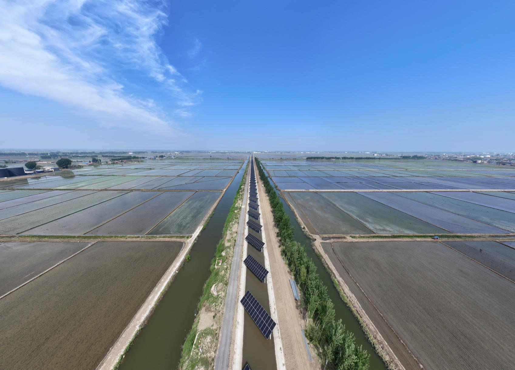 河南信阳市大石桥灌渠节水光伏项目11个开闭站实现带电并网