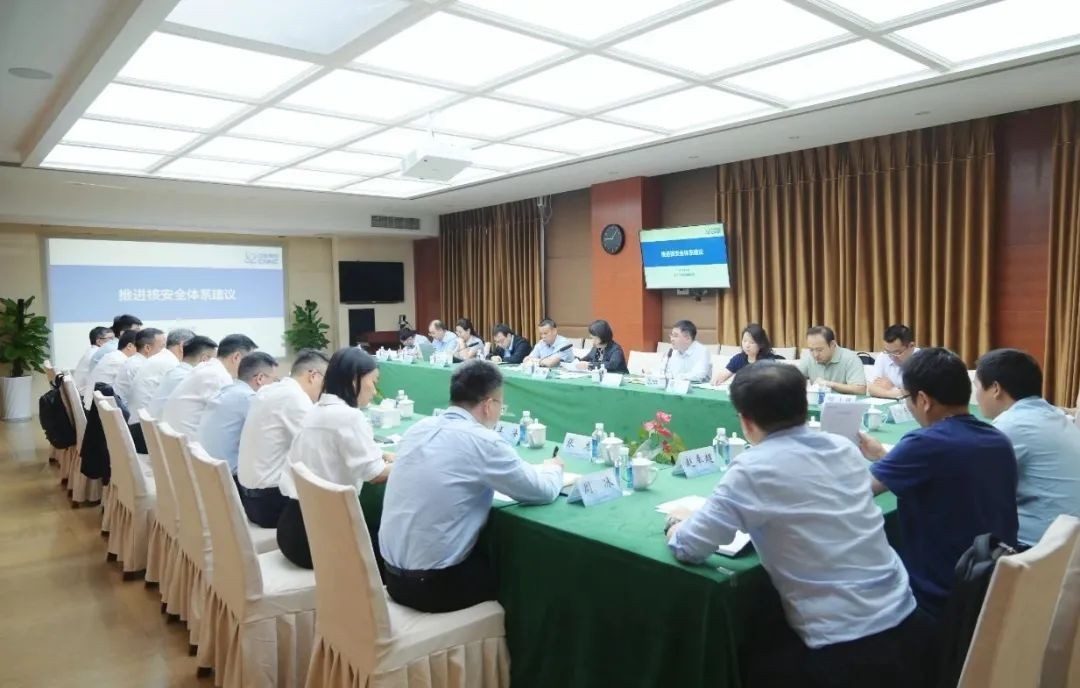 国家核安全局副局长、生态环境部辐射源安全监管司司长刘璐一行赴西物院调研指导