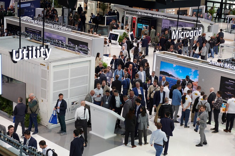 以技术创新赋能构网，华为全场景构网解决方案亮相Intersolar Europe