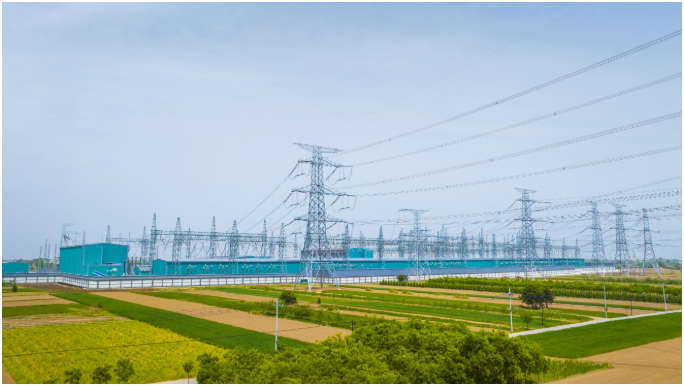 中国首个“风光火储一体化”大型综合能源基地外送工程建成投运