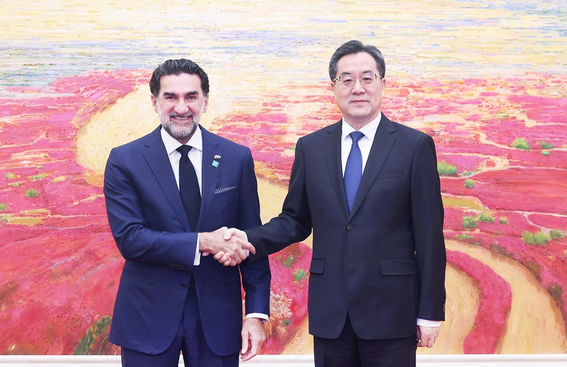 丁薛祥会见沙特阿美董事长鲁梅延