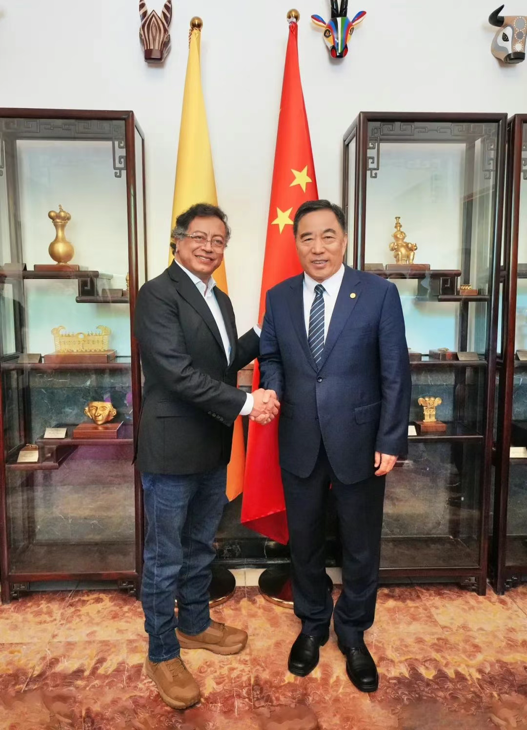 宋海良拜会哥伦比亚总统佩特罗