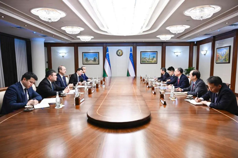 倪真赴乌兹别克斯坦开展系列商务活动