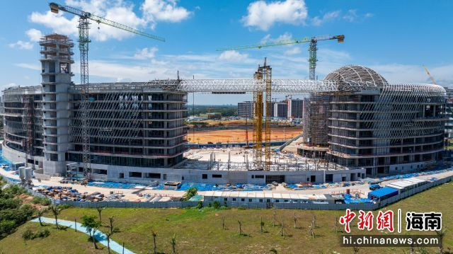 【中国新闻网】文昌国际航天城航天科创基地：科技赋能空中连廊